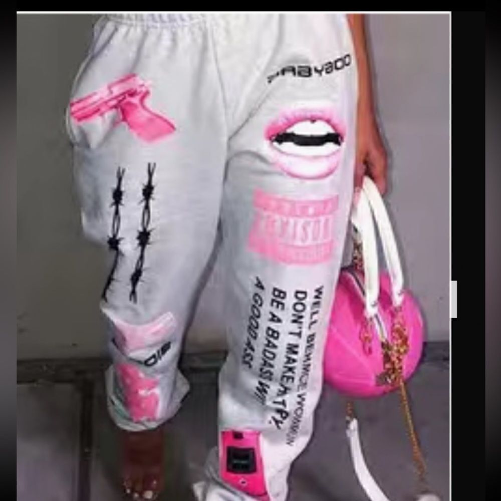 Y2K Printed joggers. Elastic at the ankle letter print with pockets. . Polyester